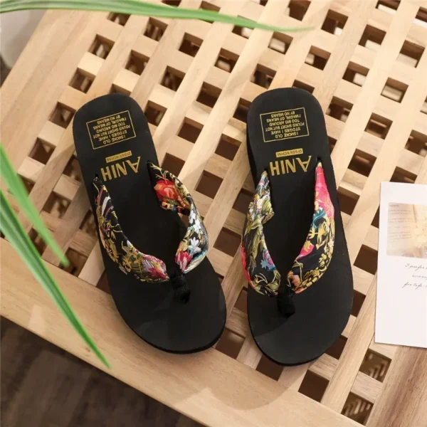 2024 Fashion Women Flip Flops Summer Beach Platform Slippers Casual Outside Wedges Sandals Summer Women Shoes - Image 6