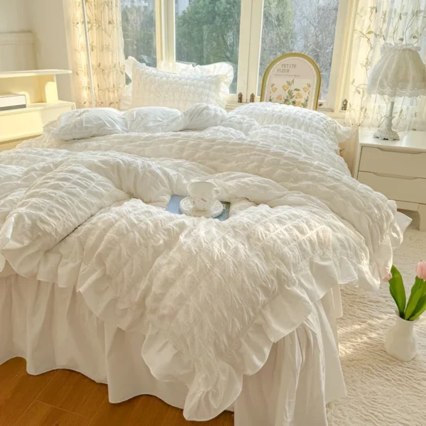 Korean Princess Style Lace Ruffles Bedding Set Skin-friendly Soft Seersucker Duvet Cover Set Bed Sheet Or Bed Skirt Pillowcases