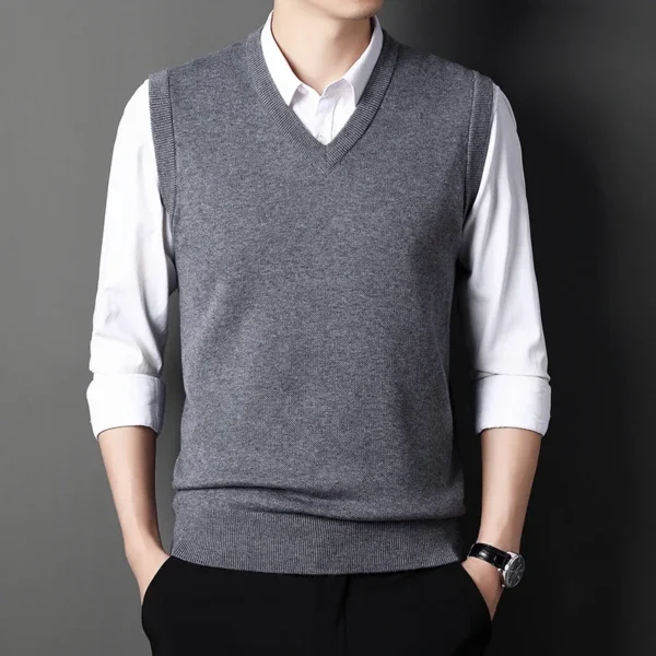 Men's Solid Color Sweater Vest Casual Fashion Warm Top - Image 5