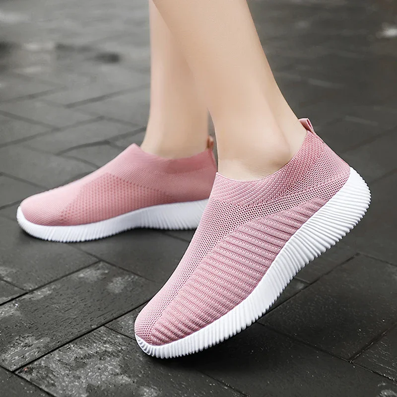 Women Vulcanized Shoes High Quality Sneakers Slip On Flats Shoes for Women Loafers Plus Size Breathable Mesh Walking Sneakers