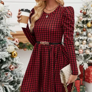 Special offer welfare 2024 new fashionable women's dress with long sleeves, slim fit, small round neck, elegant red and black pl