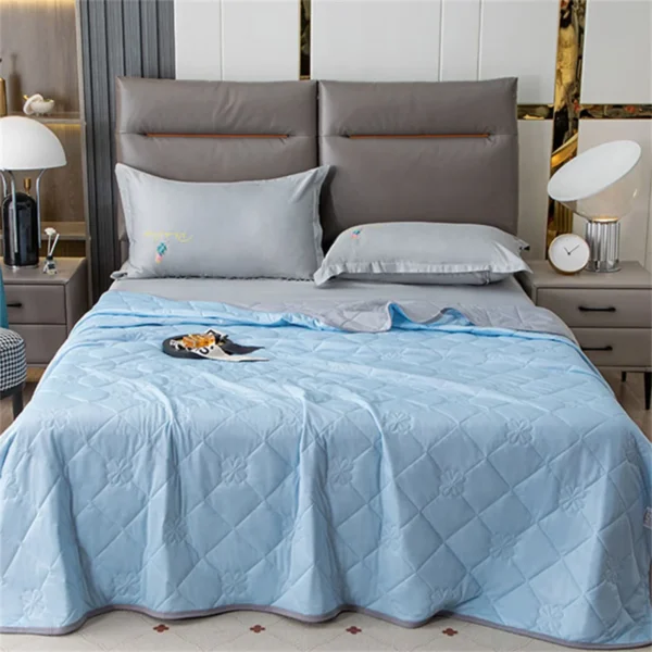 Summer Cool Air Condition Quilt Soft Conditioning Breathable Comforter High Luxury Bedding Queen Blanket For Adults And Children - Image 3