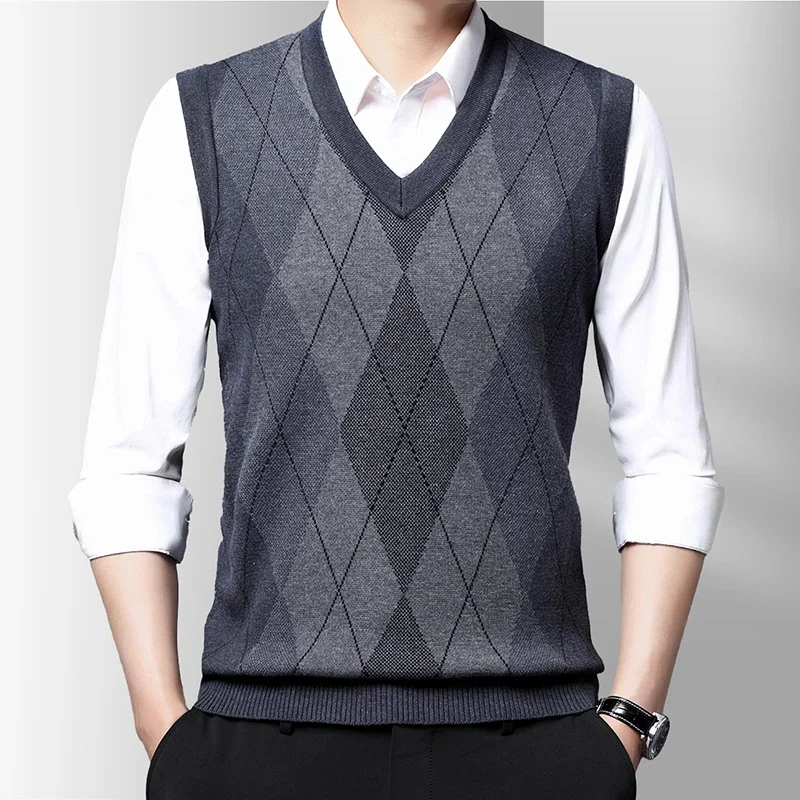 Men's Thickened Casual Sweater Tank Top Autumn and Winter Warm Men's Vest - Image 4