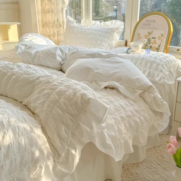 Korean Princess Style Lace Ruffles Bedding Set Skin-friendly Soft Seersucker Duvet Cover Set Bed Sheet Or Bed Skirt Pillowcases