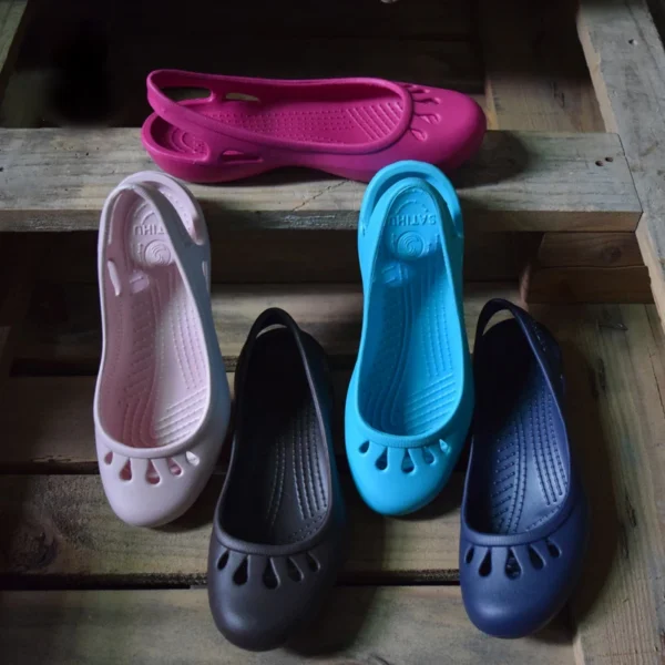 Certified Satihu Summer New Lightweight Anti Slip Hole Shoes Clog For Women's Flat Bottom Sandals Nurse Outdoor Beach Jelly - Image 6