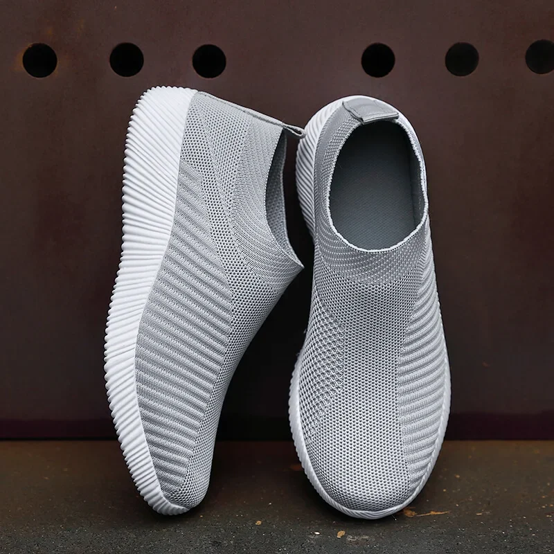 Women Vulcanized Shoes High Quality Sneakers Slip On Flats Shoes for Women Loafers Plus Size Breathable Mesh Walking Sneakers - Image 4