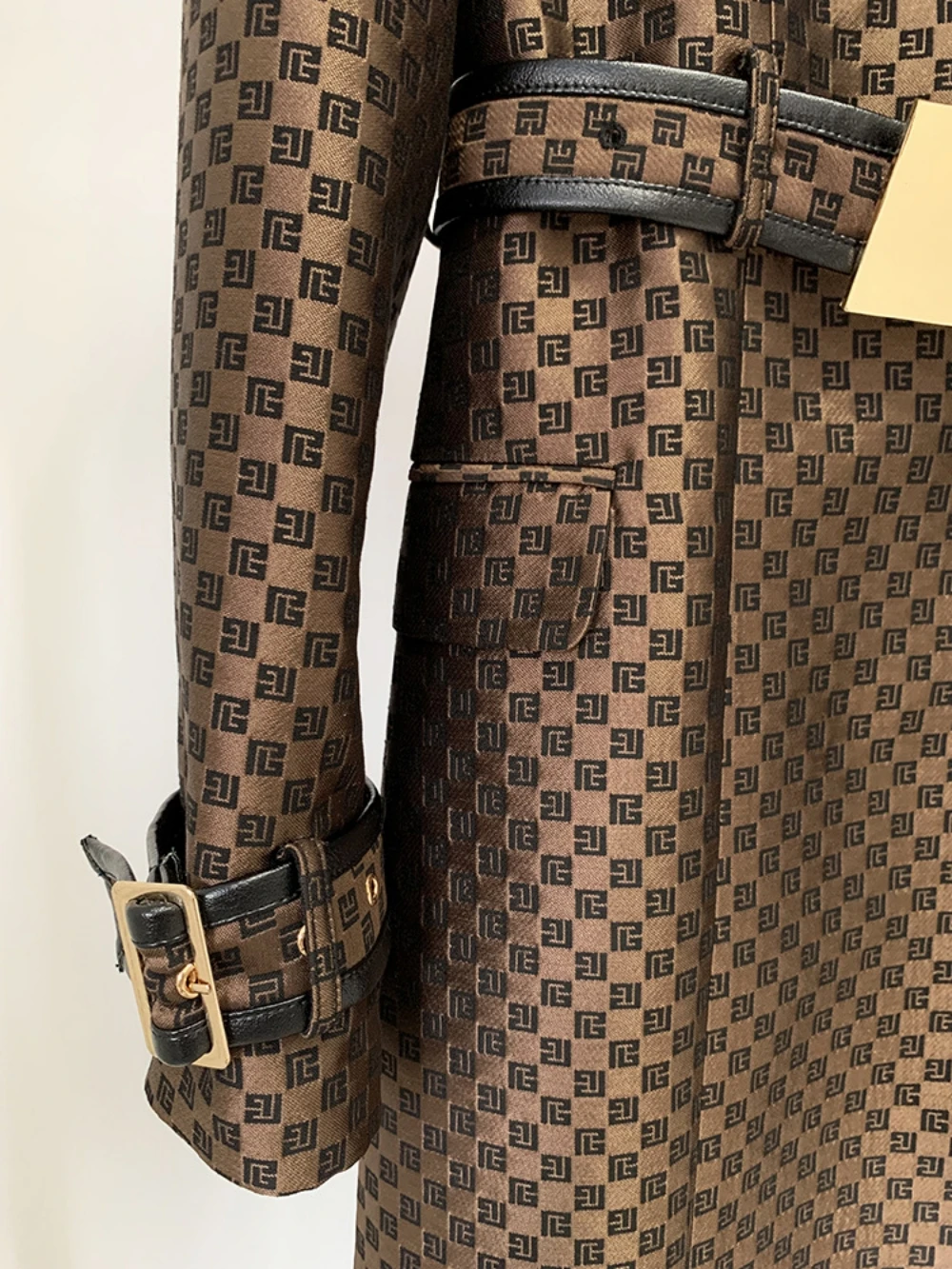 New 2024 celebrity fashion belted jacquard maze pattern printed luxury long trench coat jacket - Image 6