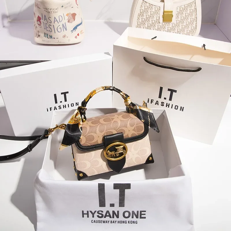 Trend Small Square Bag for Women 2024 New Fashionable Rose Red Handheld Small Bag Premium Single Shoulder Crossbody Bag - Image 6