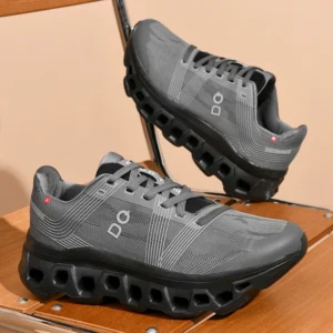 Versatile Casual Shoes: Embracing Comfort and Sports Trends with Soft Soles