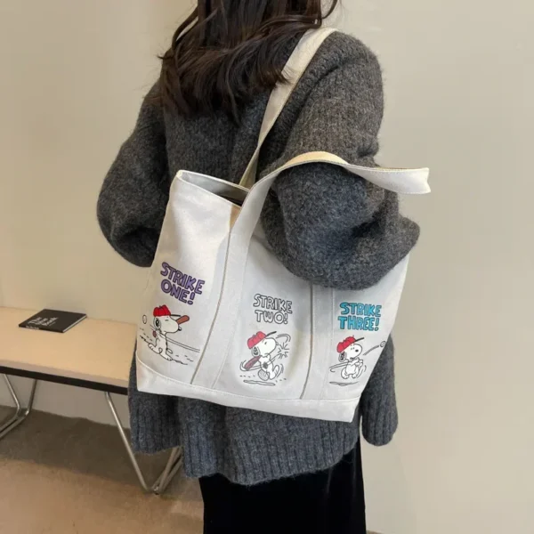 MINISO Disney New Series Cartoon Cute Canvas Bag Women Large Capacity Handbag Casual Tote Bag Snoopy Printing Zip Shoulder Bag