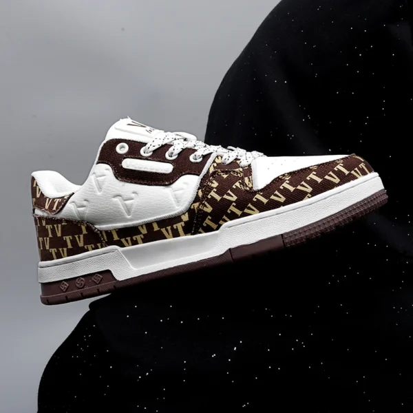 Fashionable and Versatile Board Shoes: Comfortable Soft-Soled Casual Footwear - Image 2