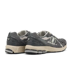 Trendy running shoes, breathable, comfortable, retro cushioned sports shoes, new summer styles