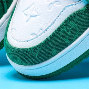 2025 New Season Color Blocking Board Shoes: Fashionable and Multifunctional Casual Sports Shoes Suitable for Both Men and Women