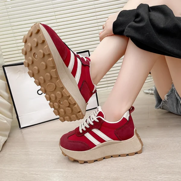 2024 New Arrival Golf Shoes Womens Thick-soled Designer Casual Shoes for Lady Anti Slip Training Female Walking Shoe Ladies D368