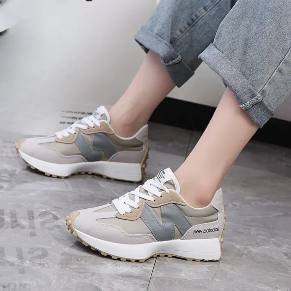 New Women's Causal Sneakers Summer Shoes Woman Fashion Breathable Lace Up Sports Shoes for Women Platform Walking Designer Shoes