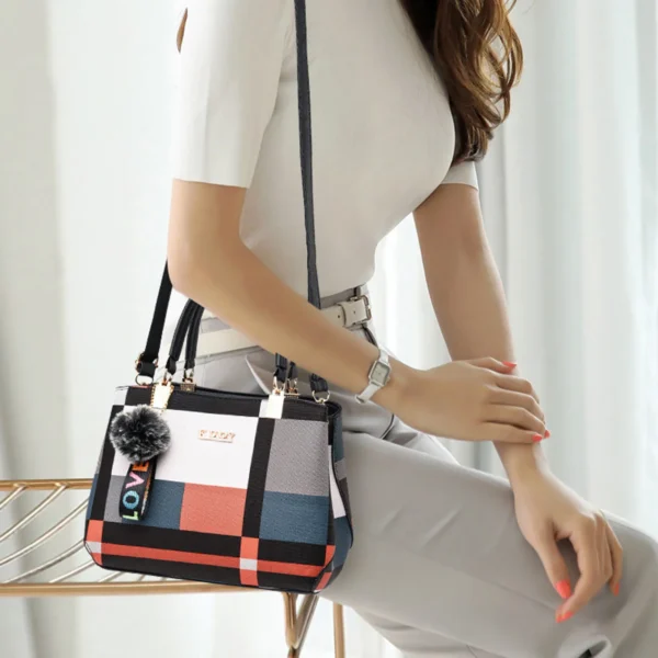 2024 New Fashion Women's Bag, Fashionable Women's Bag, Handbag, European And American One Shoulder Crossbody Bag