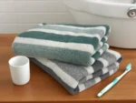 1-pack thick bath towel, strong water absorption and quick drying, non shedding, durable - very suitable for families, beaches,