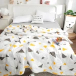 Lightweight Summer Quilt - Cool & Breathable for Hot Nights - Image 2