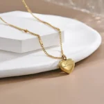 1pcs Gold-color Necklace Ms Simple Fashion Peach Heart Engraved Love Collarbone Chain Holiday Gifts - Image 2