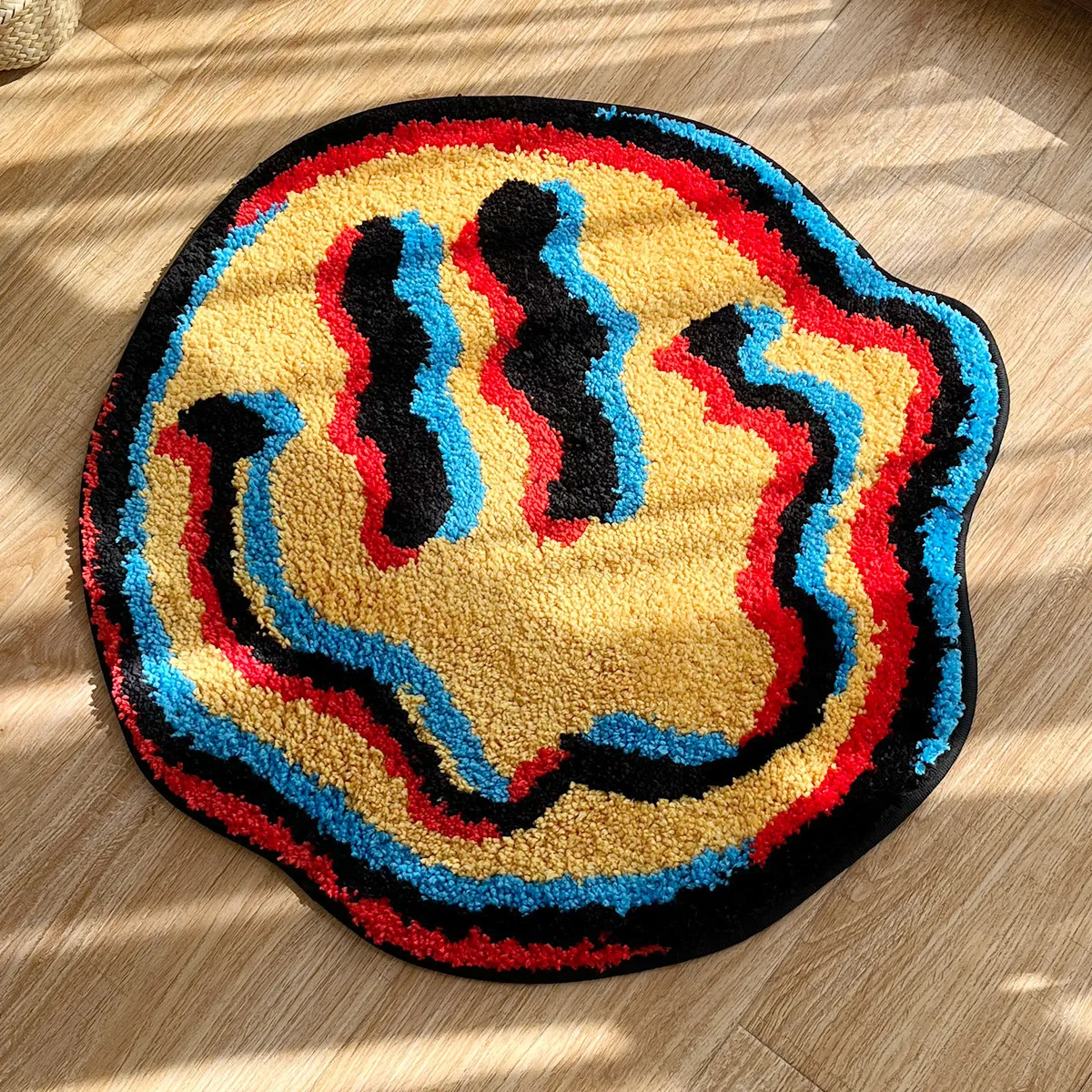 kf-Sd6f77448aa95416a8b2f5ef6cb89964b6 Trippy Smiling Rug - Unique Tufted Design | Ideal Friend Gift | Geeky Bedroom Rug | Home Decor with TPR Non-Slip Backing - Image 1